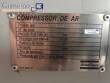 Compresor de aire de tornillo Atlas Copco GA 22 FF de 30 hp con secador de aire integrado.