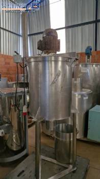 Tanque de mezcla de acero inoxidable para agitaci�n de emulsificaci�n.