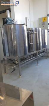 Cervecera autnoma tribloque de acero inoxidable para la produccin de cerveza artesanal