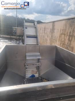 L�nea de producci�n de paja de patata extrafina y ondulada, con capacidad de producci�n por lotes de hasta 1000 kg por hora.