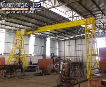 P�rtico a 10 toneladas y 30 metros de pista