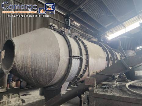 Horno de secado rotatorio de acero inoxidable con sistema de alimentaci�n y descarga de polvo.