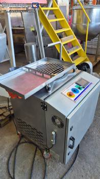 Templadora de chocolate de acero inoxidable con mesa vibratoria, 100 kg/h, Hebleimar