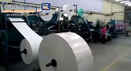 L�nea autom�tica para la fabricaci�n de pa�ales